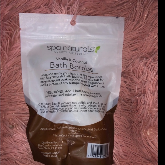 Vanilla & coconut bath bombs - Picture 2 of 2